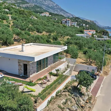 Tatil Evi Belveder Baška Voda