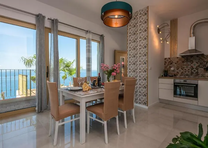 Ferienhaus Belveder Baška Voda